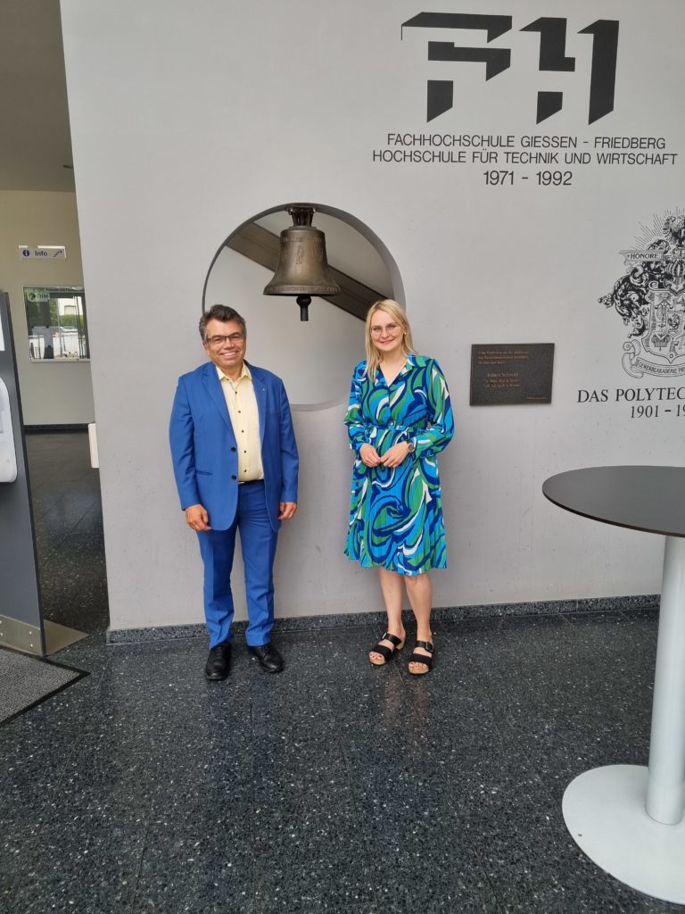 Präsidenten der THM und Natalie Pawlik