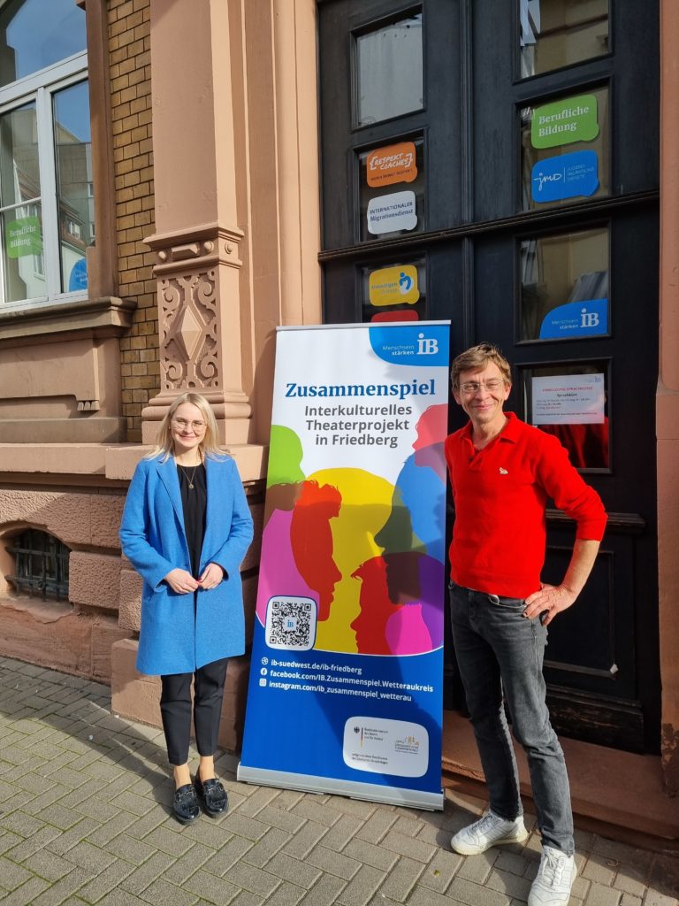 Natalie Pawlik zu Besuch beim Internationalen Bund